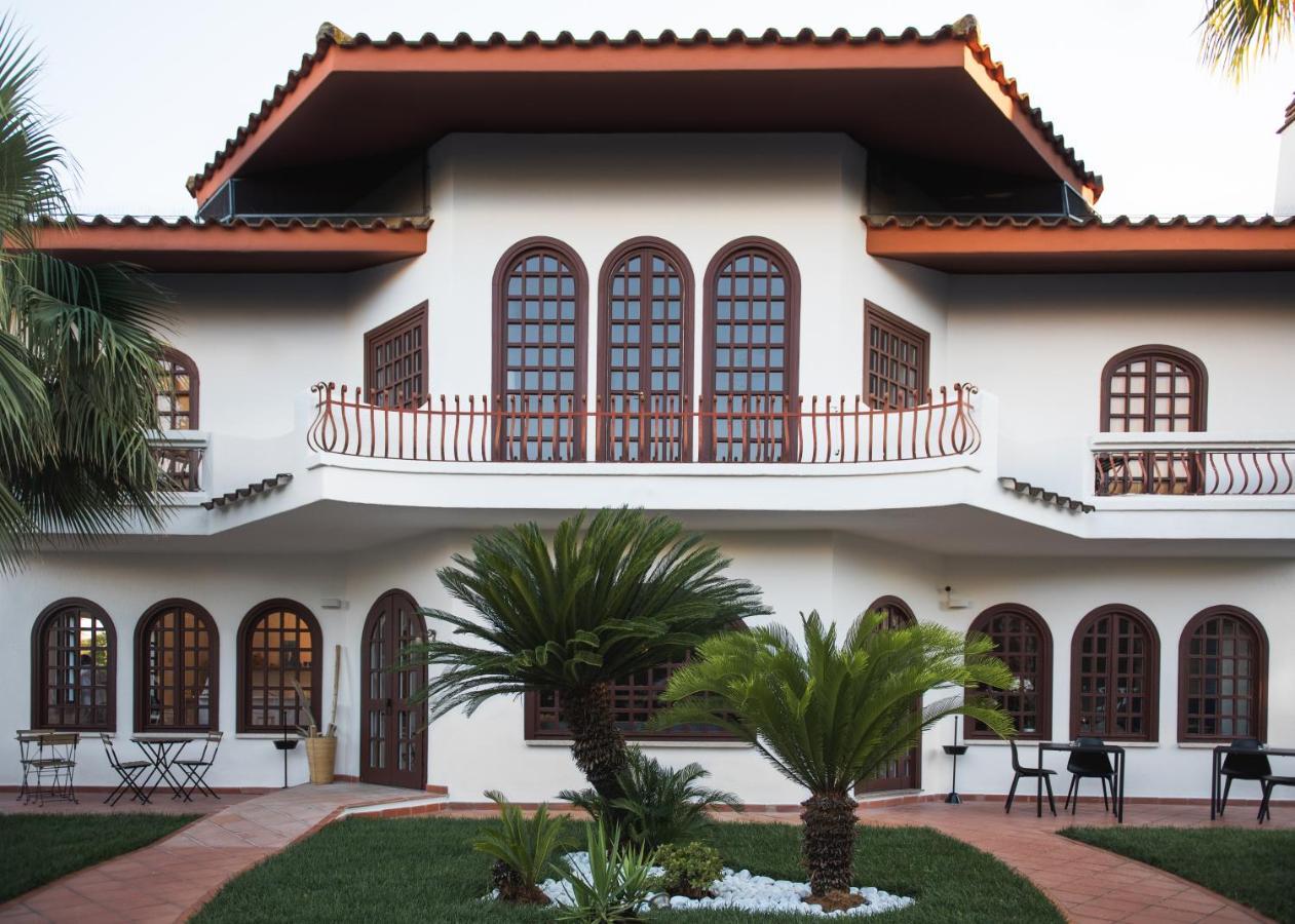Mami Sabaudia Hotel Exterior photo